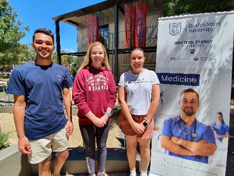 Medicine students Patrick Lay, Megan Walton and Lucinda Ball.